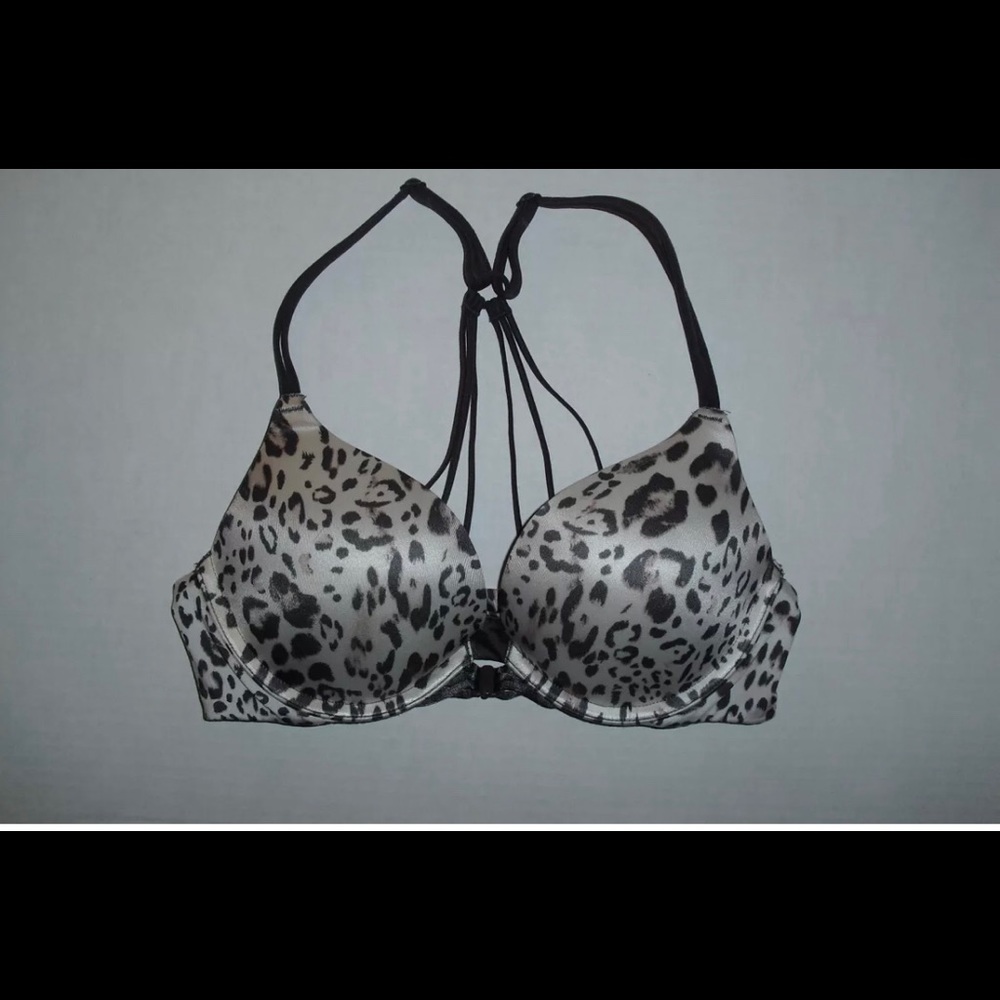 Victoria’s Secret 32 A Bombshell plunge bra